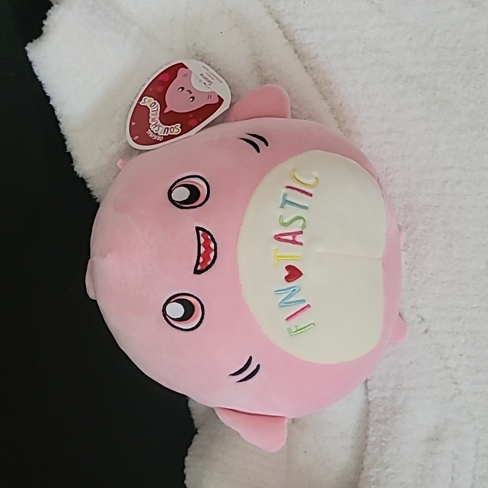 Kellytoy Squishmallows Selene 8" Pink Shark Plush Fintastic Valentines Gift